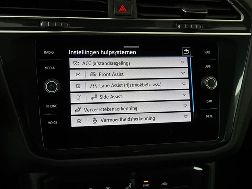 Volkswagen Tiguan - Afbeelding 21 van 30