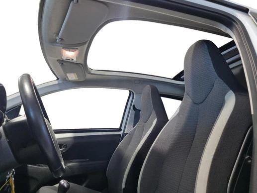 Toyota Aygo - Afbeelding 21 van 29