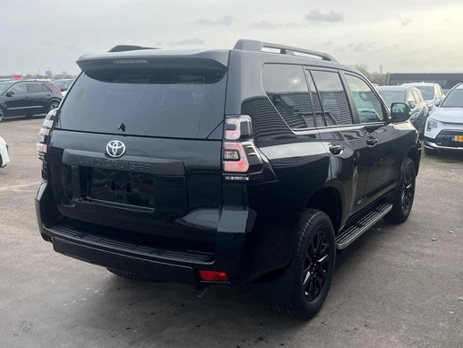 Toyota Land Cruiser - Afbeelding 6 van 13