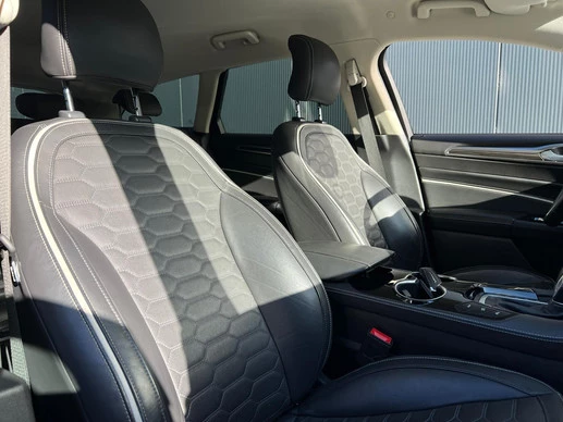 Ford Mondeo - Afbeelding 29 van 30