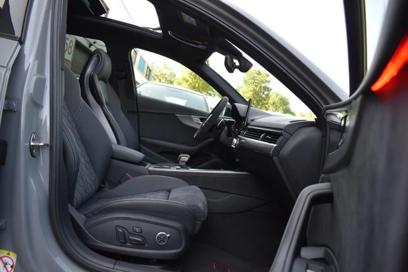 Audi RS4 - Afbeelding 18 van 30