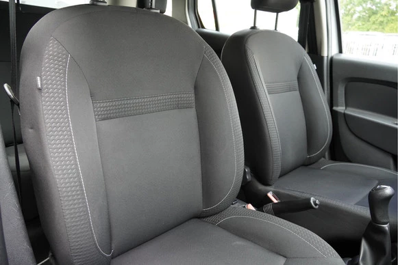 Dacia Logan - Afbeelding 14 van 22