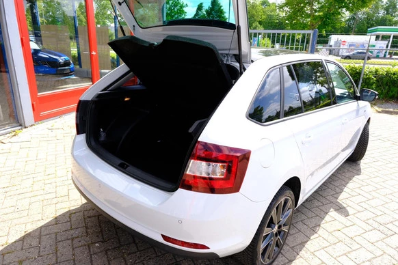 Škoda Rapid - Afbeelding 9 van 30