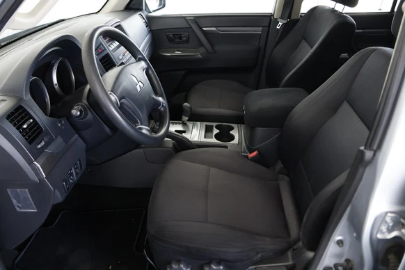 Mitsubishi Pajero - Afbeelding 6 van 23