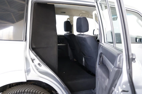 Mitsubishi Pajero - Afbeelding 13 van 23