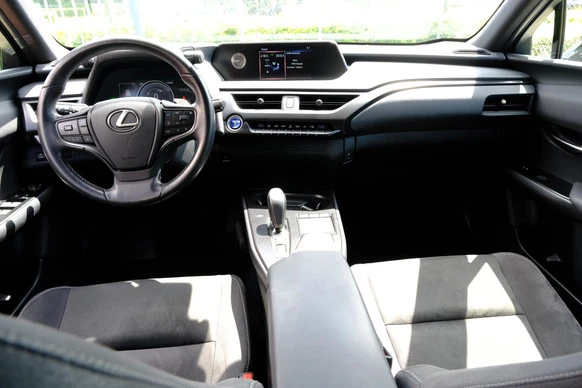 Lexus UX - Afbeelding 12 van 30