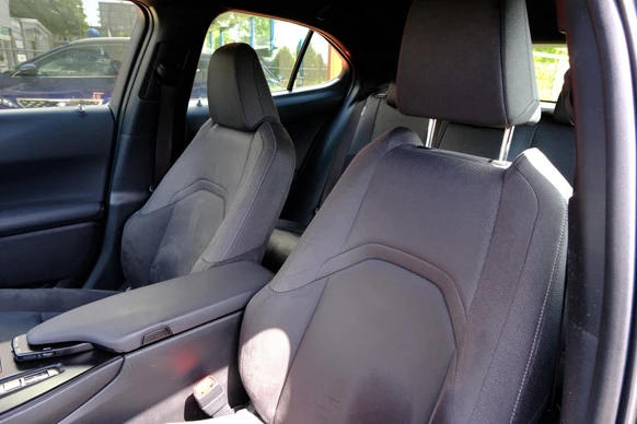 Lexus UX - Afbeelding 27 van 30