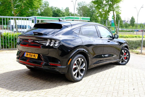 Ford Mustang Mach-E - Afbeelding 3 van 30