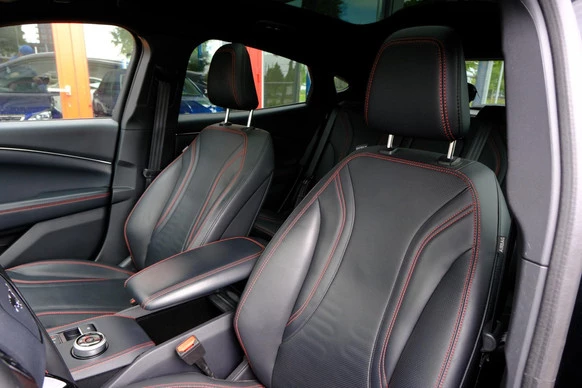 Ford Mustang Mach-E - Afbeelding 27 van 30