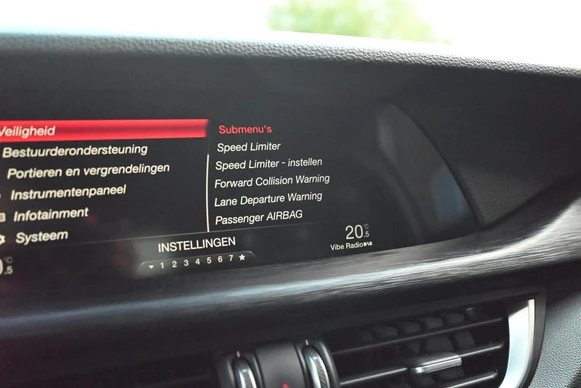 Alfa Romeo Stelvio - Afbeelding 30 van 30