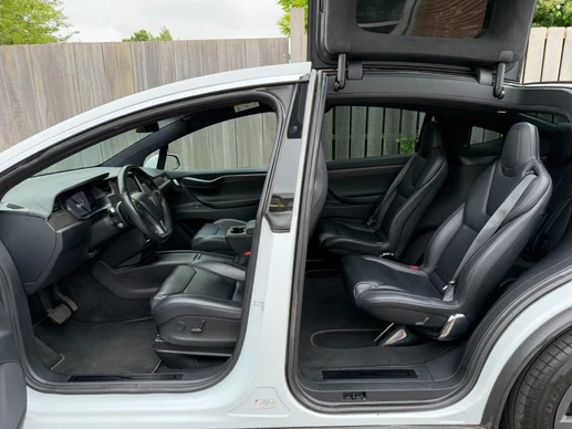 Tesla Model X - Afbeelding 10 van 26