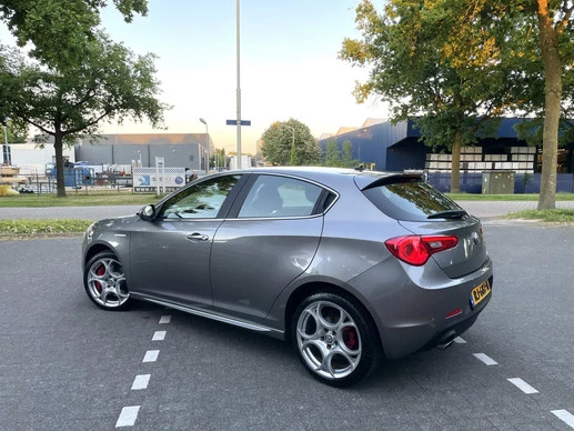 Alfa Romeo Giulietta - Afbeelding 23 van 30