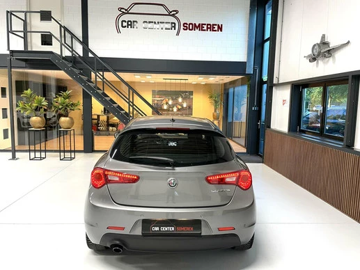 Alfa Romeo Giulietta - Afbeelding 27 van 30