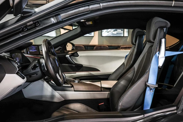 BMW i8 - Afbeelding 9 van 30