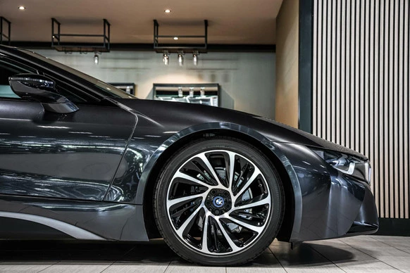 BMW i8 - Afbeelding 16 van 30
