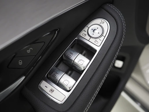 Mercedes-Benz C-Klasse - Afbeelding 18 van 30