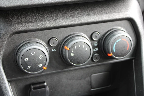 Dacia Sandero - Afbeelding 22 van 30