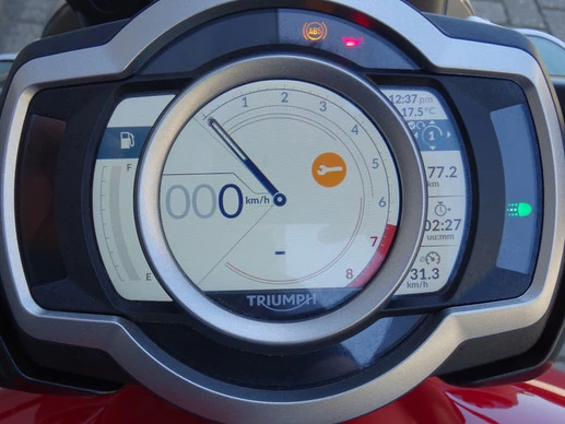 Triumph  - Afbeelding 12 van 18