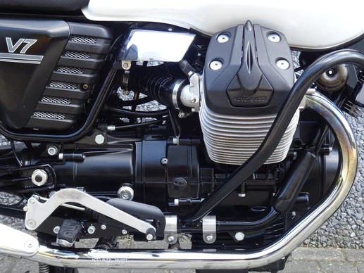 Moto Guzzi V7 - Afbeelding 4 van 17