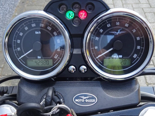 Moto Guzzi V7 - Afbeelding 11 van 17