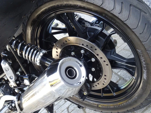 Moto Guzzi V7 - Afbeelding 15 van 17