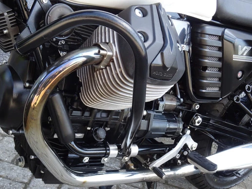 Moto Guzzi V7 - Afbeelding 16 van 17
