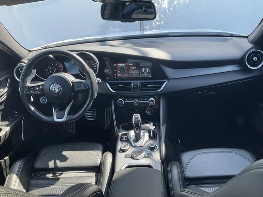 Alfa Romeo Giulia - Afbeelding 27 van 30