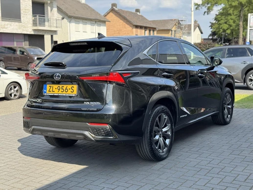 Lexus NX - Afbeelding 2 van 30