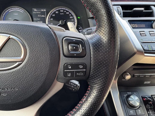 Lexus NX - Afbeelding 25 van 30