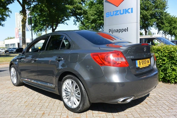 Suzuki Kizashi - Afbeelding 6 van 30