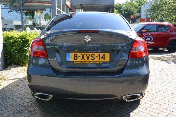 Suzuki Kizashi - Afbeelding 7 van 30