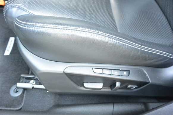 Suzuki Kizashi - Afbeelding 22 van 30