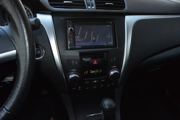 Suzuki Kizashi - Afbeelding 28 van 30