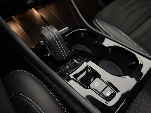 Volvo XC40 - Afbeelding 28 van 30
