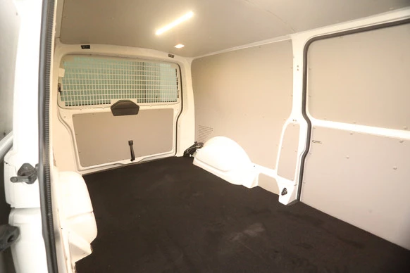 Volkswagen Transporter - Afbeelding 24 van 28