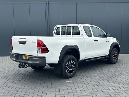 Toyota Hilux - Afbeelding 2 van 18