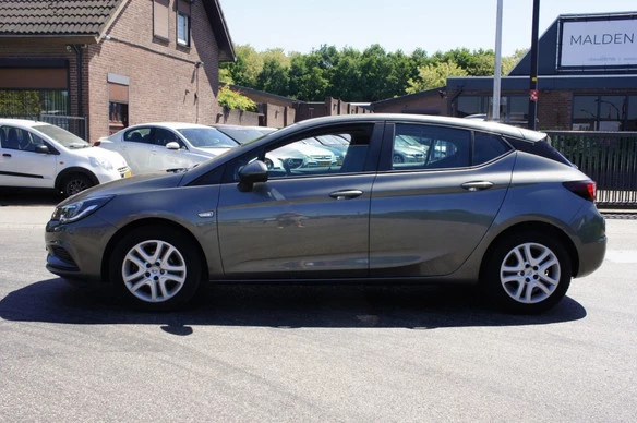 Opel Astra - Afbeelding 2 van 30