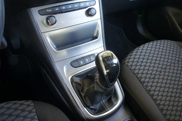 Opel Astra - Afbeelding 13 van 30