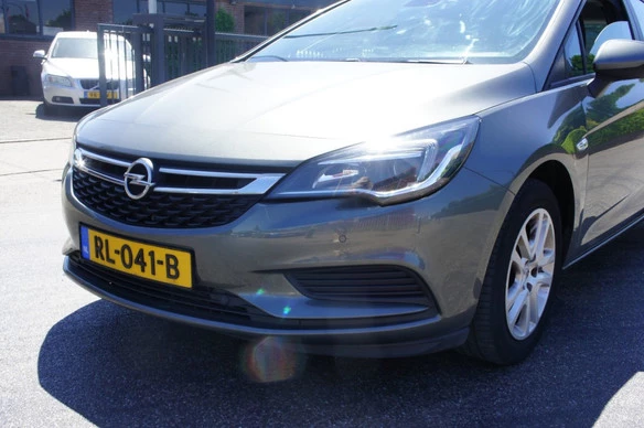 Opel Astra - Afbeelding 25 van 30