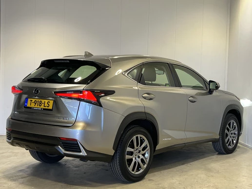 Lexus NX - Afbeelding 2 van 30
