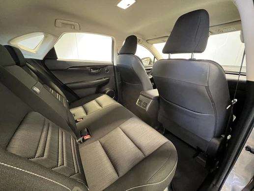 Lexus NX - Afbeelding 24 van 30