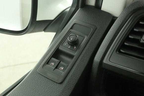 Volkswagen Transporter - Afbeelding 21 van 29