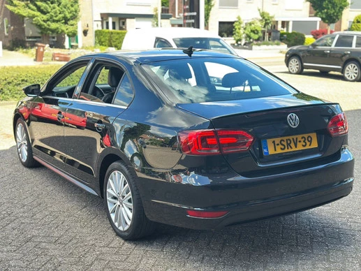 Volkswagen Jetta - Afbeelding 8 van 24
