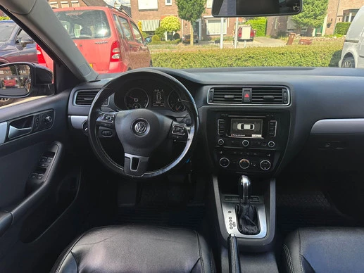 Volkswagen Jetta - Afbeelding 15 van 24