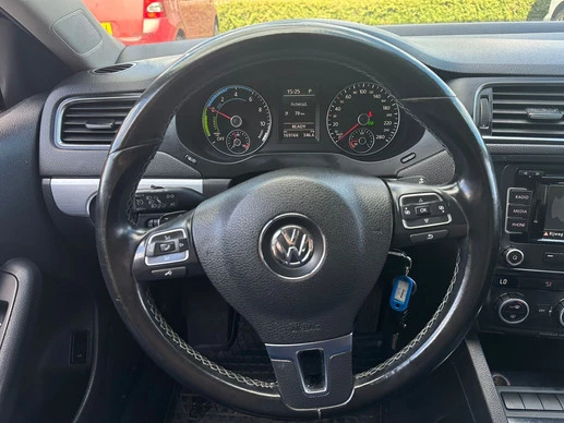 Volkswagen Jetta - Afbeelding 16 van 24