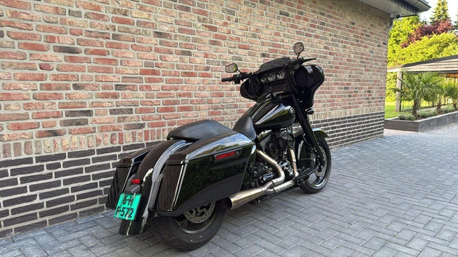 Harley-Davidson Street Glide - Afbeelding 7 van 18