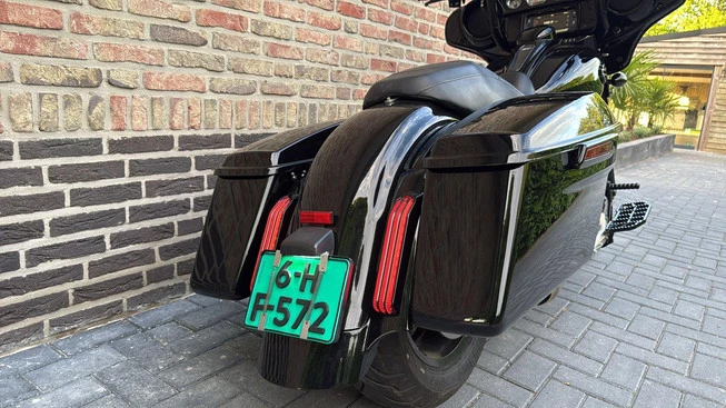 Harley-Davidson Street Glide - Afbeelding 11 van 18
