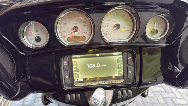 Harley-Davidson Street Glide - Afbeelding 13 van 18