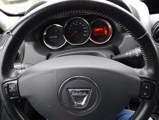 Dacia Duster - Afbeelding 10 van 12