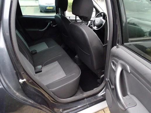 Dacia Duster - Afbeelding 11 van 12